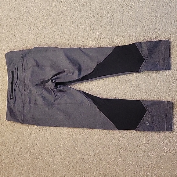Lululemon leggings - Picture 2 of 5